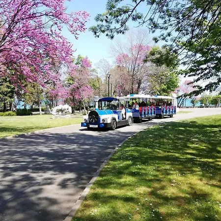 아파트 Lazzuro 7 *