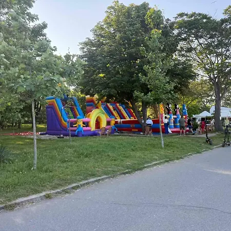 Апартаменты Lazzuro 7 Бургас