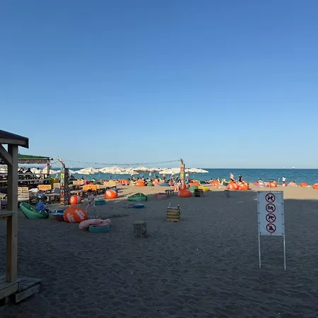 Lazzuro 7 Burgas City