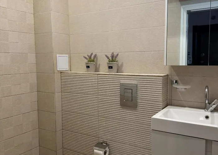 Lazzuro 7 Apartament